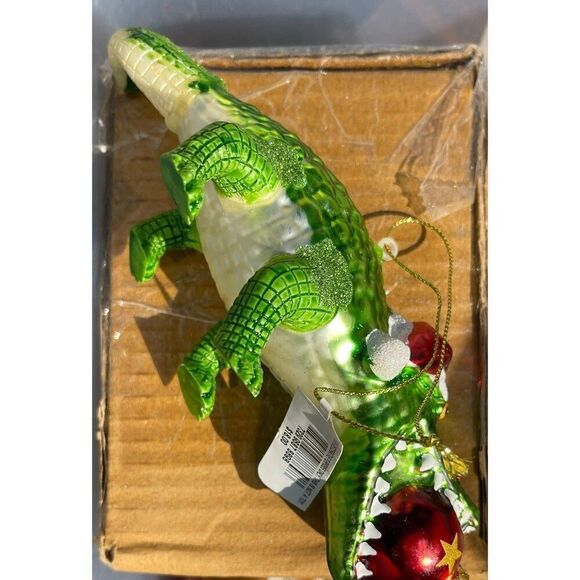 HOLIDAY LANE Florida Christmas Alligator Ornament - Picture 2 of 2
